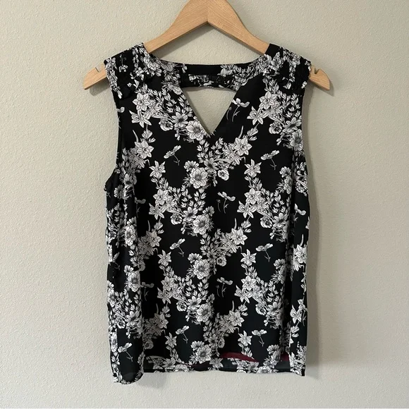41 Hawthorn Black & White Floral Tank Top Size Medium EUC Stitch Fix - Picture 3 of 14